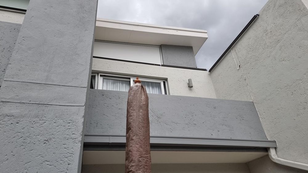 Balcony for upstairs bedroom