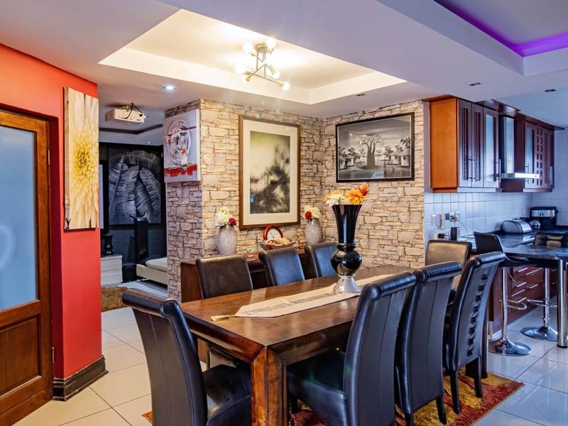 AN EXQUISITE HOMW THAT WILL TAE YOUR BREATH AWAY!!! - Photo 8