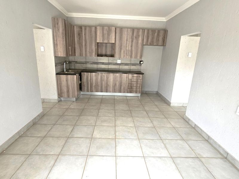 2 Bedroom Apartment in Retirement Estate - Photo 7