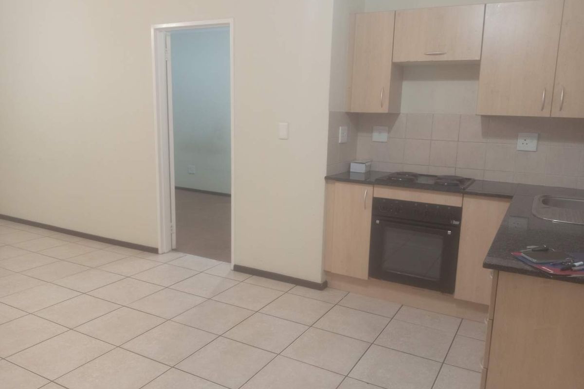 ONE BEDROOM APARTMENT FOR SALE IN KLIPPOORTJE ,BOKSBURG - Photo 4