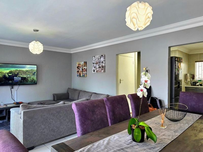 Welcome Home - Photo 10