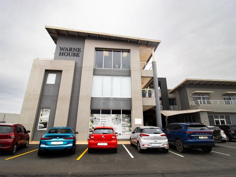 Wheelchair-Accessible Office with Lift & Secure Parking – Ballito Central - Photo 2