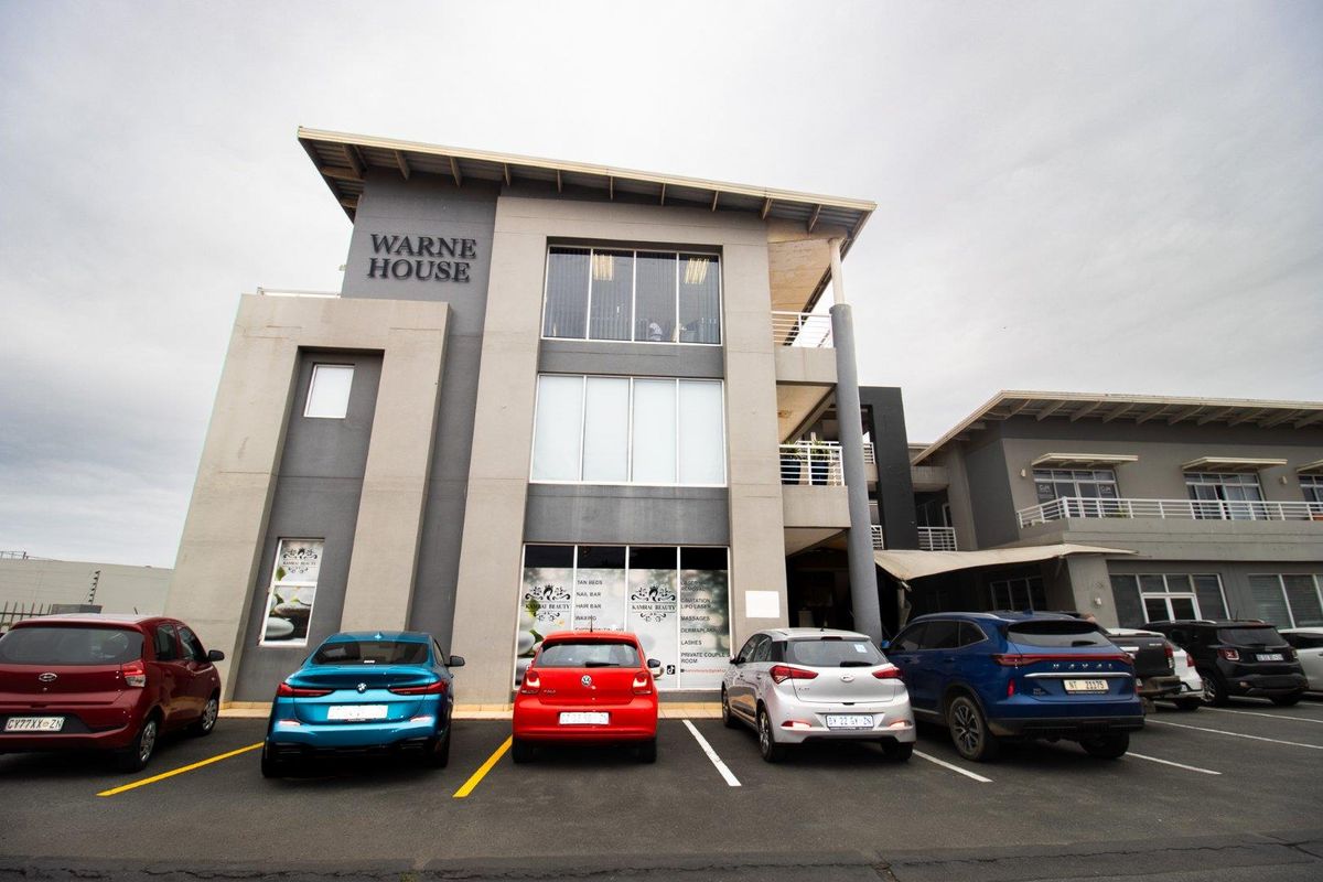 Wheelchair-Accessible Office with Lift & Secure Parking – Ballito Central - Photo 2