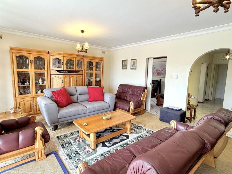 4-Bedroom Muswell Hill Hideaway - Photo 10