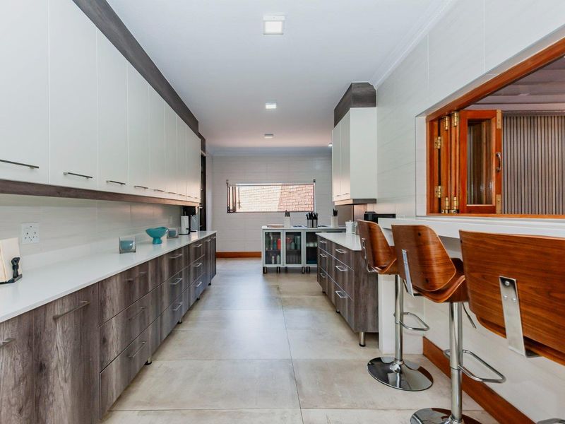 5 Bedroom House for Sale in Meyersdal - Photo 10