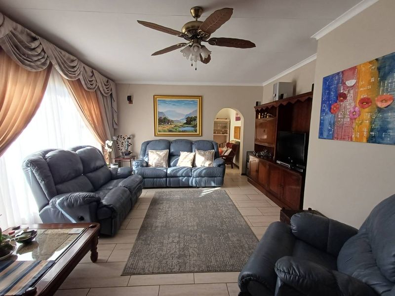 Exceptional neat well maintained Property - Photo 10