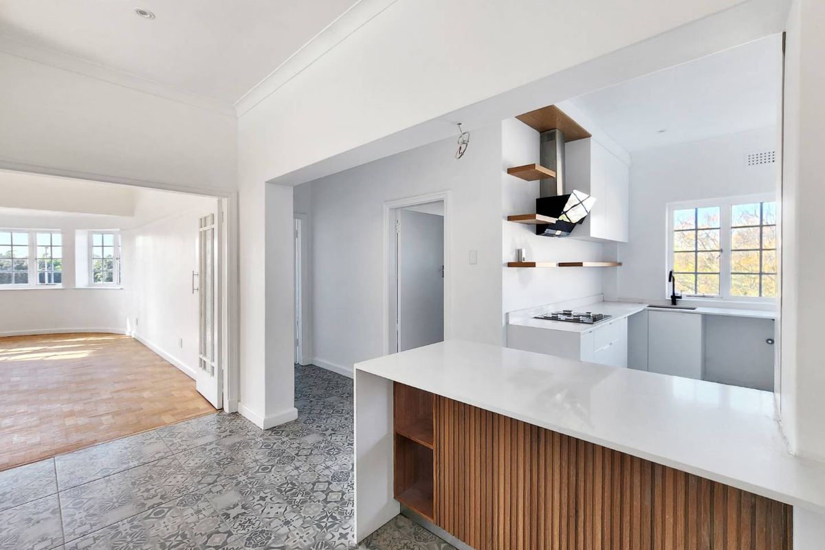 A rare find in Rondebosch - Photo 2