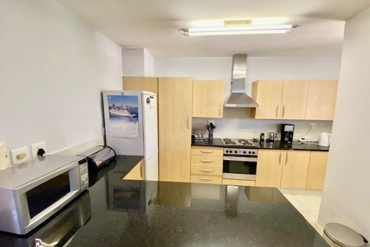 Luxury Fully Furnished 2bed Penthouse Apartment Morningside– FOR SALE - Photo 4