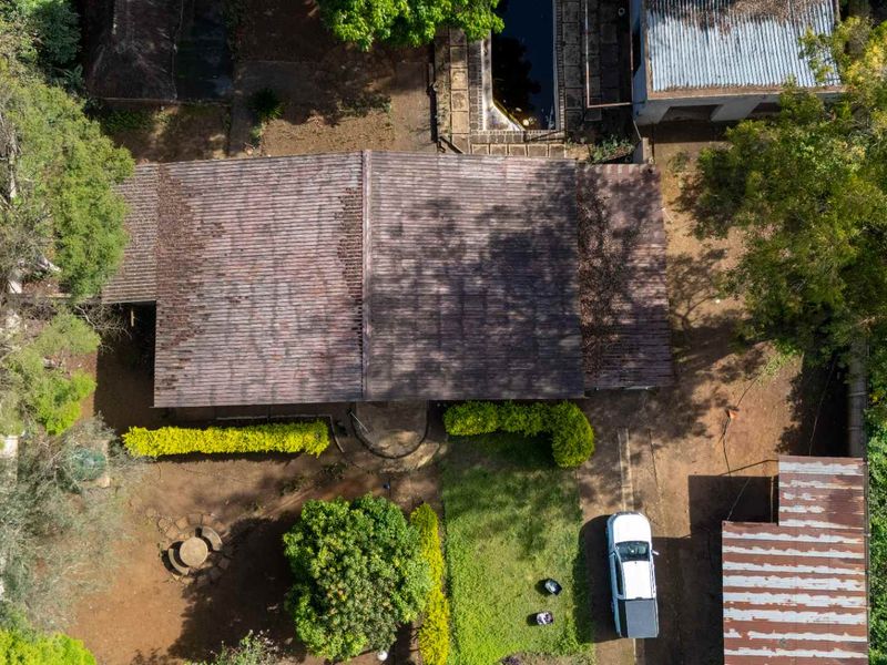 Spacious Three-Bedroom Gem with Ample Parking in Louis Trichardt - Photo 4