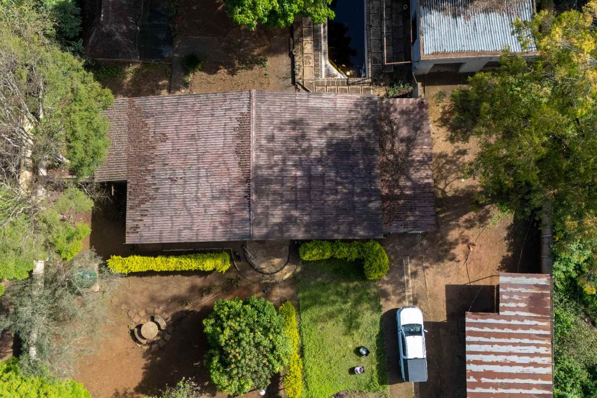 Spacious Three-Bedroom Gem with Ample Parking in Louis Trichardt - Photo 4