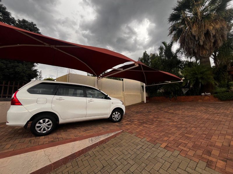 Olympia fairytale house for sale - Photo 3