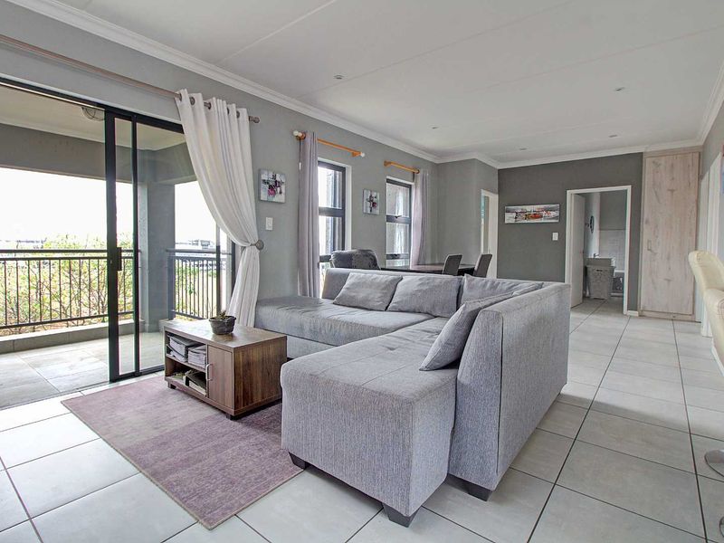 Modern Living Meets Convenience and Comfort - Photo 2