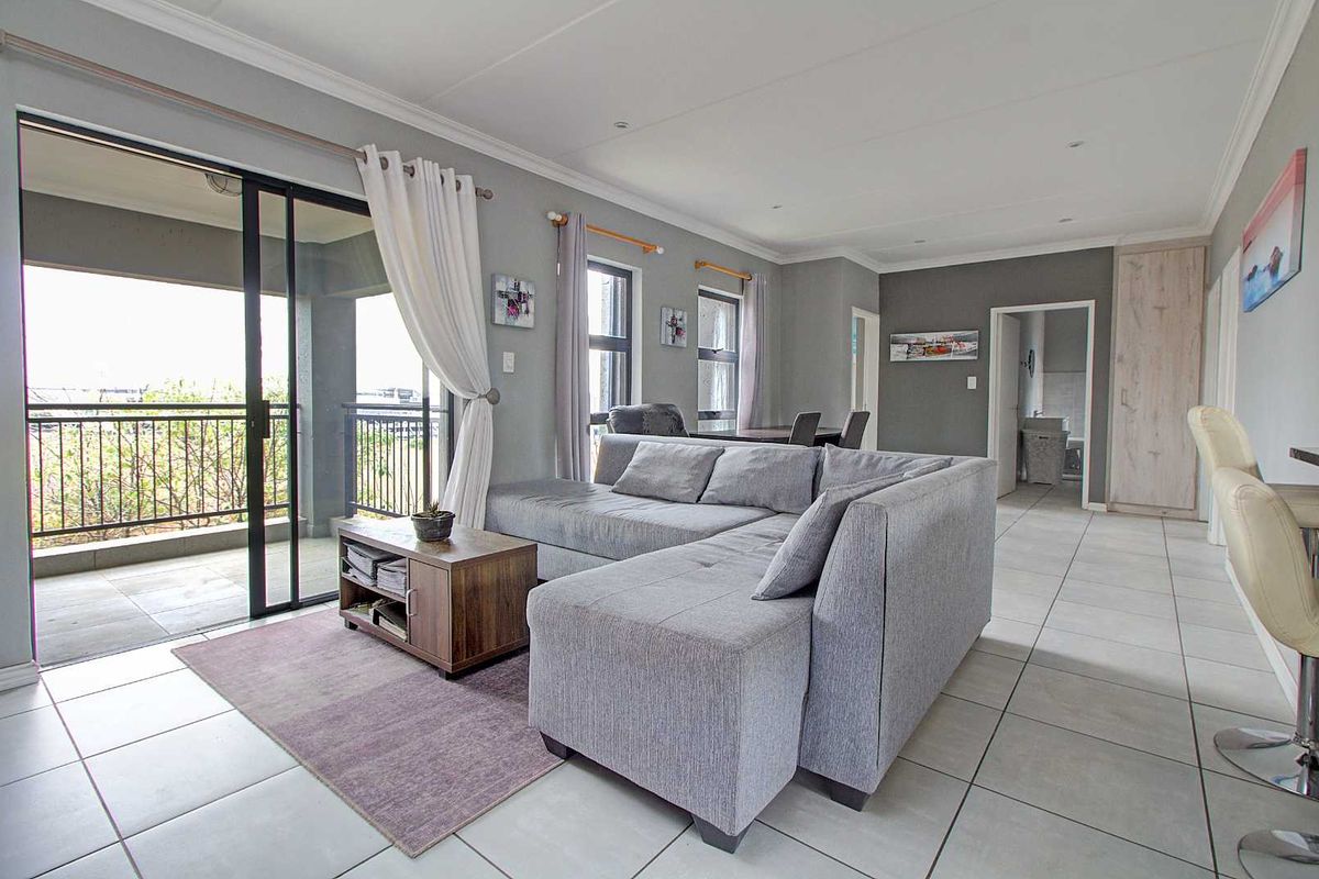 Modern Living Meets Convenience and Comfort - Photo 2
