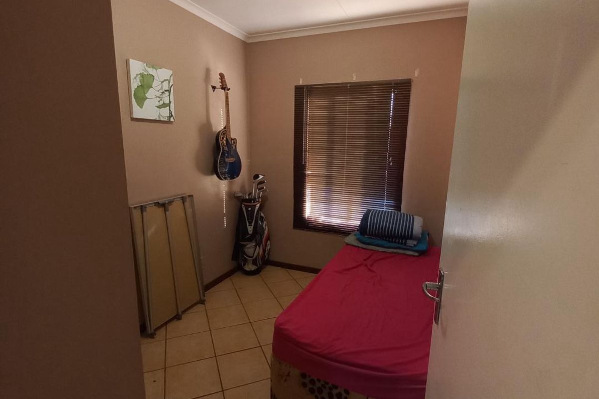 2 Bedroom Apartment Available in Equestria Estate - Photo 5