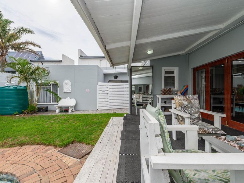 MILL PARK | ESTABLISHED AIRBNB + RENOVATED FLAT | - Photo 4