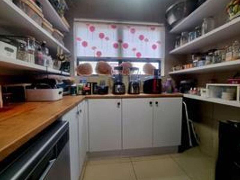 A rare opportunity to own a fully upgraded executive townhouse in the prestigious Henning Village, located in the highly sought-after suburb of Kleine Kuppe. - Photo 7