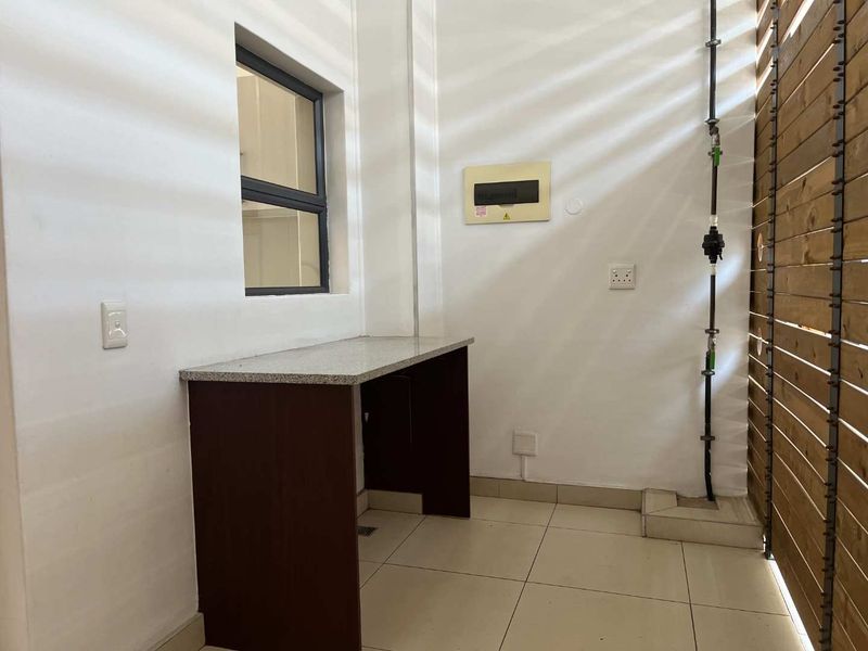 Looking for a well priced investment opportunity in the heart of Umhlanga,,, - Photo 8