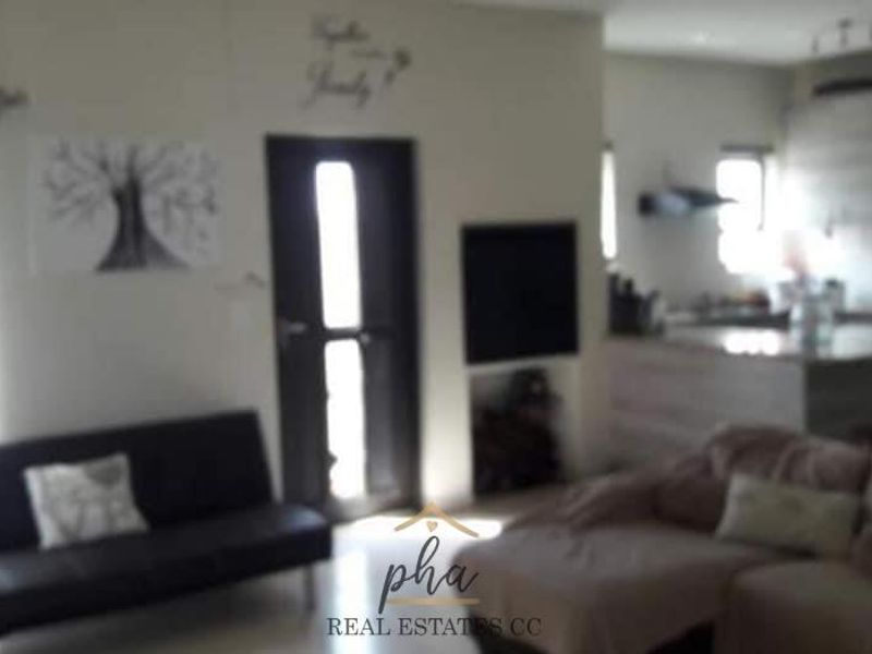 2 BEDROOM TOWNHOUSE FOR SALE - WALVIS BAY - Photo 3