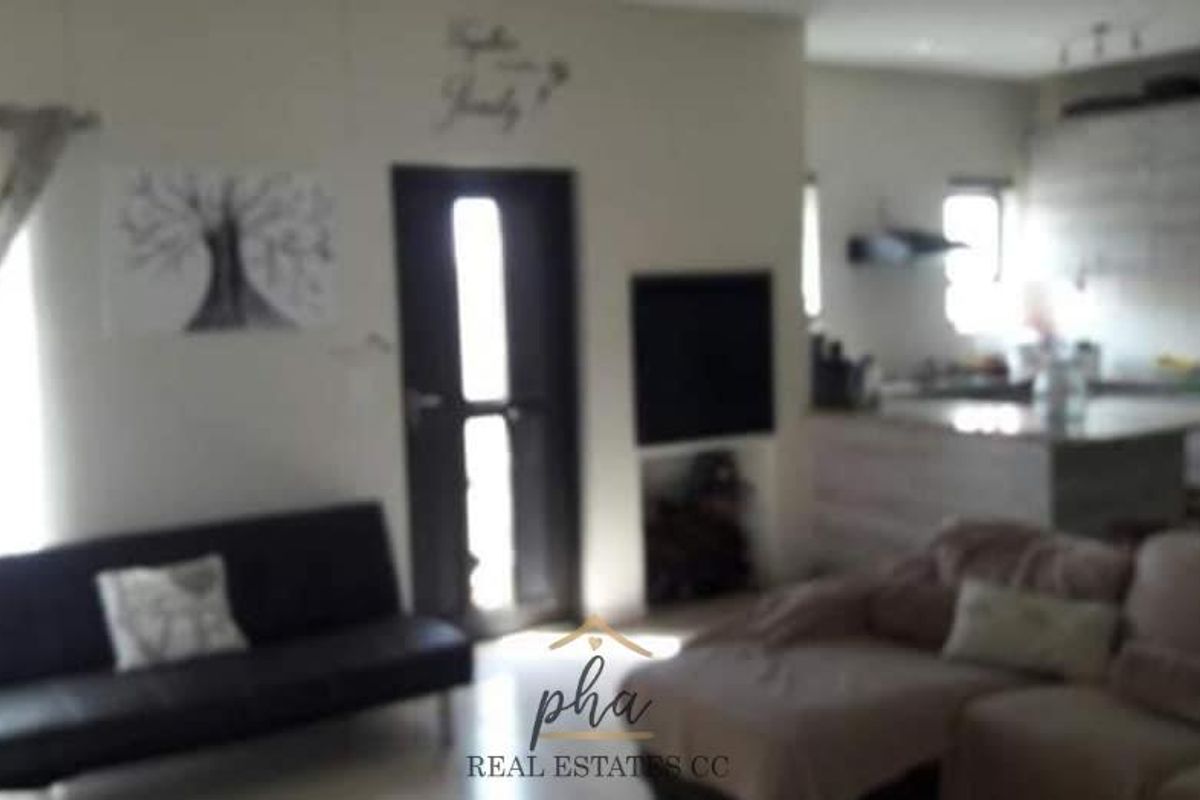 2 BEDROOM TOWNHOUSE FOR SALE - WALVIS BAY - Photo 3
