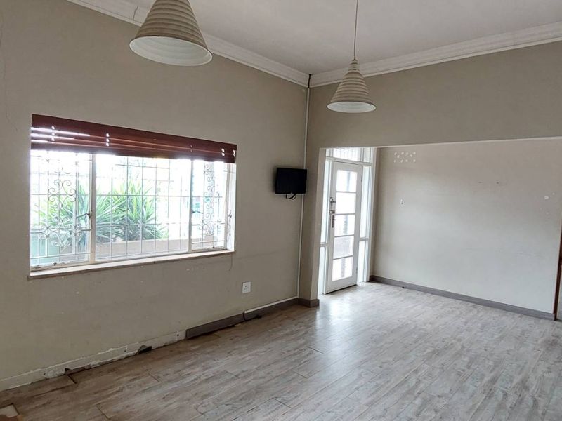 Ideal Office location - Photo 4