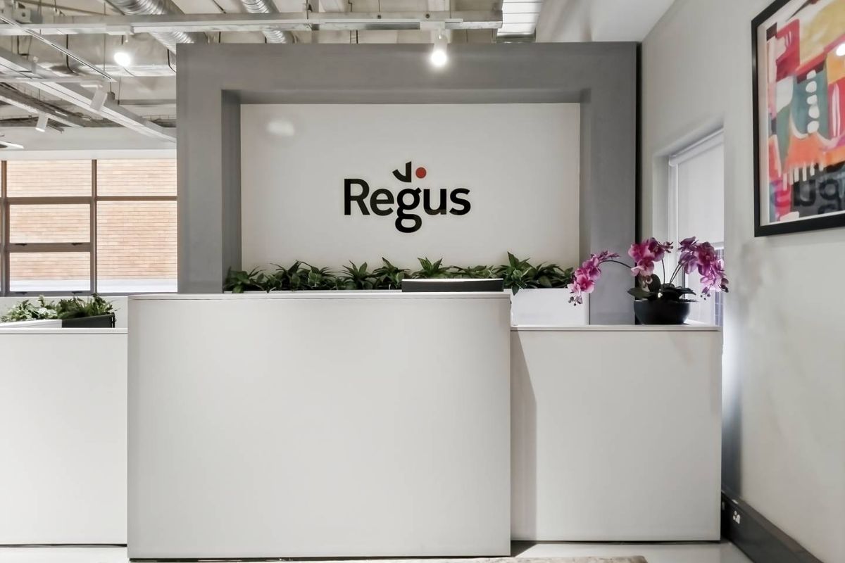Flexible coworking memberships in Regus Craddock Square Rosebank. - Photo 3