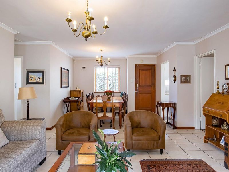 Solid, Comfortable Cottage Home!! - Photo 6