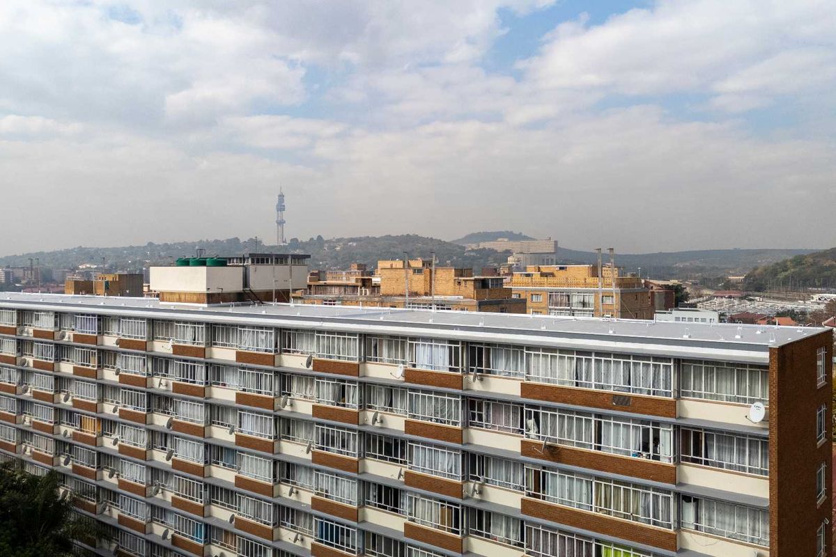 Perfectly Located Investors Dream !!! - Photo 2