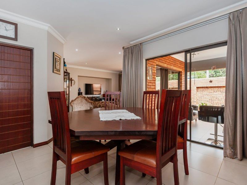 3 Bedroom House for Sale in New Redruth - Photo 8