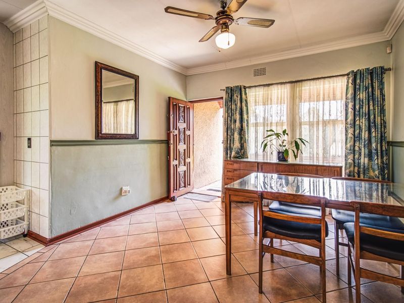 Corner Comfort Meets Family Living in the Heart of Atlasville! - Photo 5