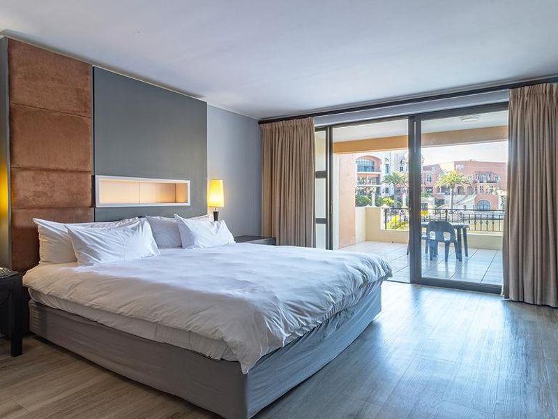 Superior Studio Deluxe Hotel Suite For Sale In Island Club Hotel - Photo 6