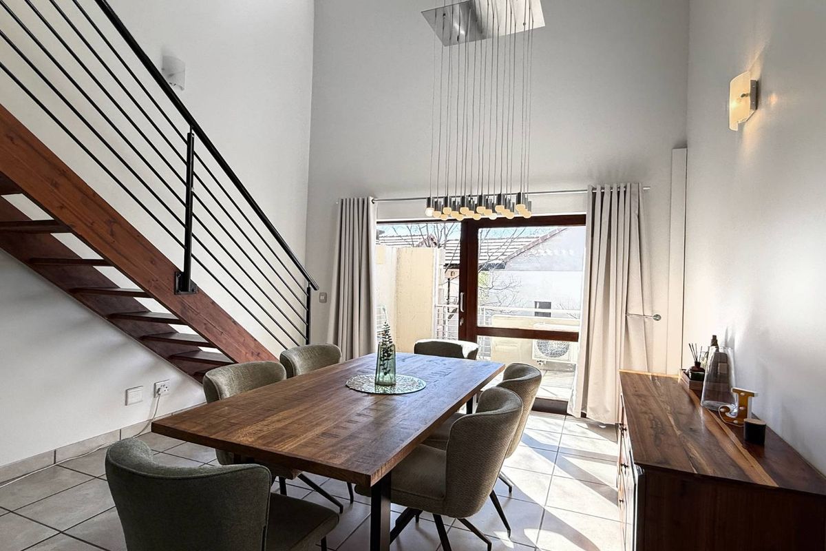 Calling All Investors! Stunning 3 Bedroom Loft in Excellent Estate - Photo 5