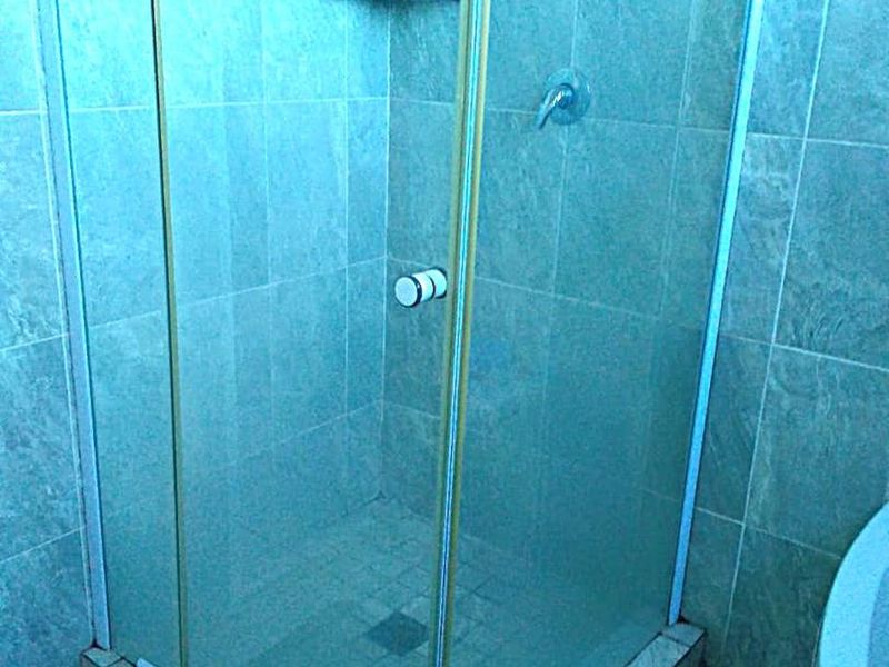 Cozy 2 BED IN SYMHURST GERMISTON - Photo 9