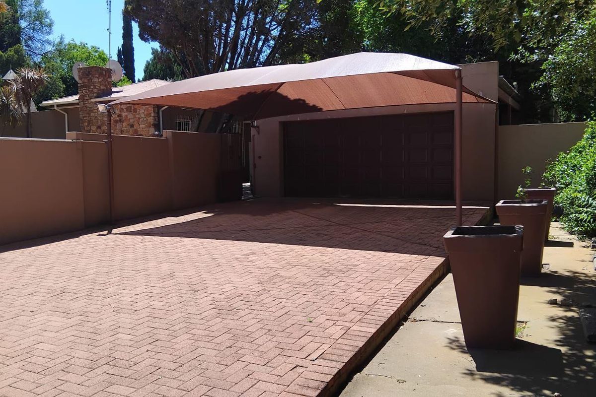 HOME AND GUEST HOUSE - Photo 3