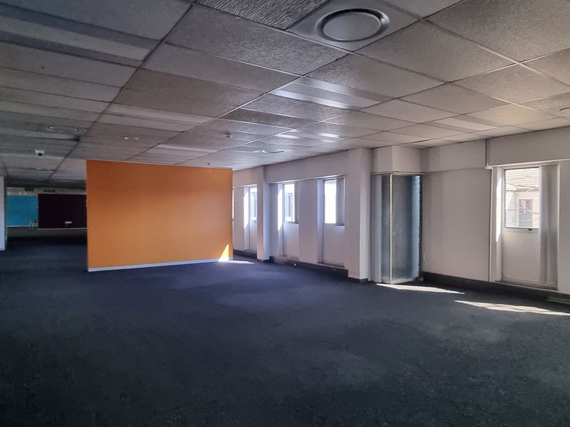 1 188m2 Bedfordview Office To Let - Photo 10