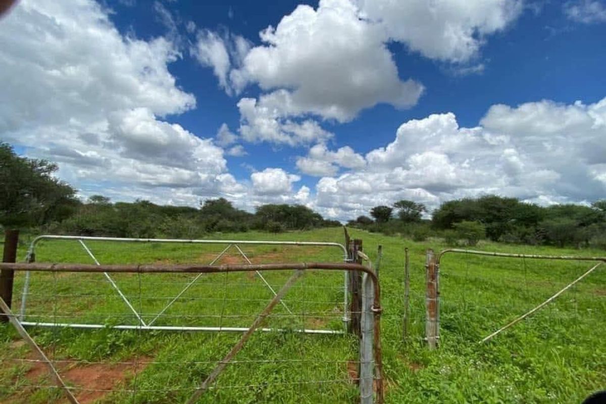 Hochfeld- For Sale- N$2 580 000 - Photo 2