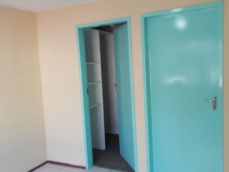 1 bedroom Apartment in Kempton Park Central - Photo 7