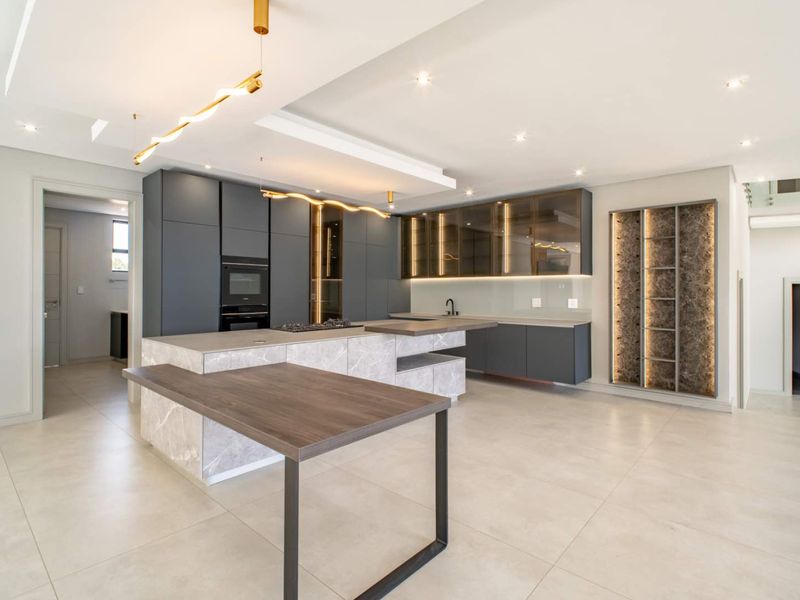 Prestigious Brand-New Five-Bedroom Home For Sale in Waterfall Country Estate” - Photo 10