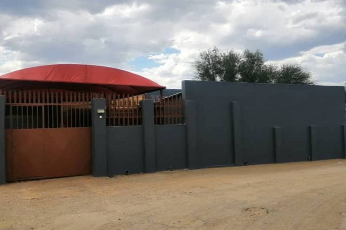 Freestanding House For Sale In Okahandja, Nau Aib, Extension 1 - Photo 5