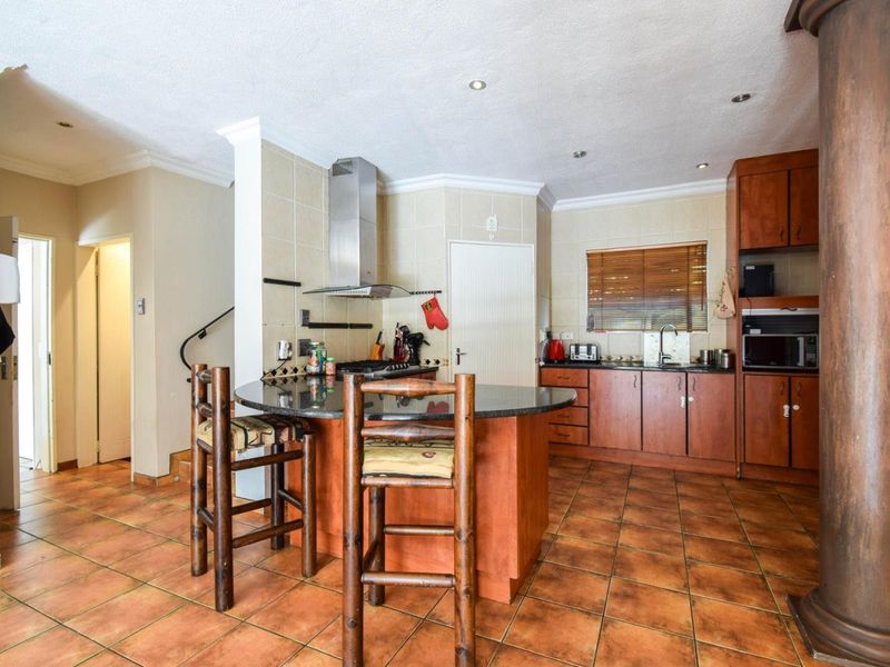 Spacious Family Home in Secure Estate | 4 Bed | 2 Bath | Double Garage - Photo 10