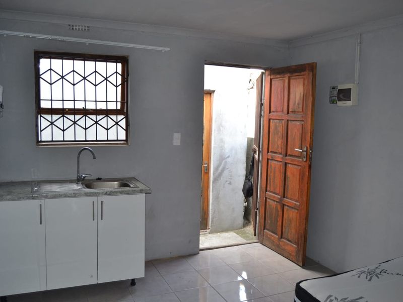 Charming Flat for Rent in Ilitha Park, Khayelitsha - Photo 4