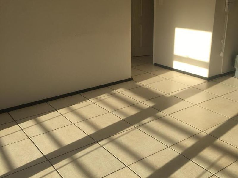 One Bedroom Penthouse Unit - Photo 3