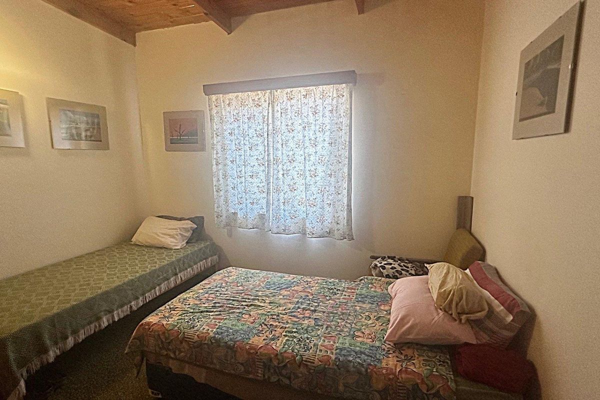 Bargain Holiday Retreat with Potential - Photo 5