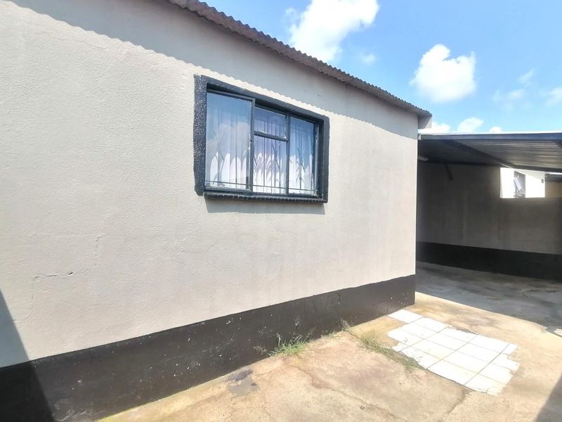 2 Bedroom House for Sale in Westbery - Photo 3