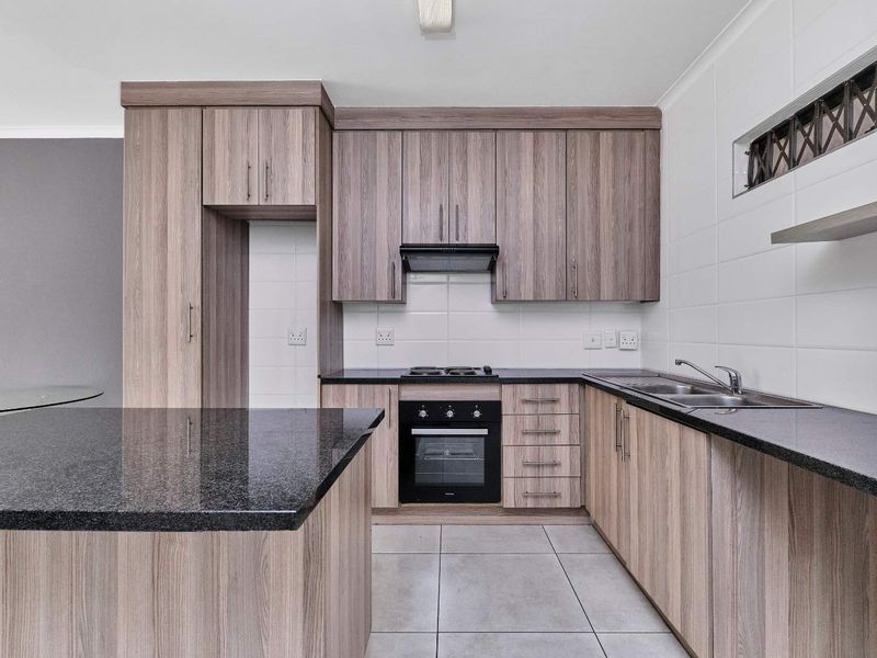 Modern Urban Living - Photo 2