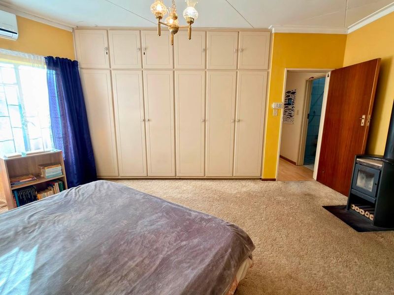3 Bedroom House For Sale in Olympia - Photo 8