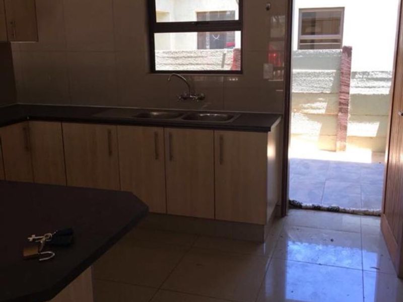 Beautiful Corner unit For Sale -Okahandja - Photo 2