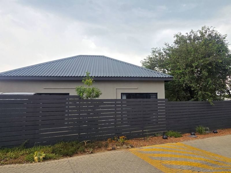 Exclusive Double Stand – One of a Kind in Zandspruit Valley - Photo 5