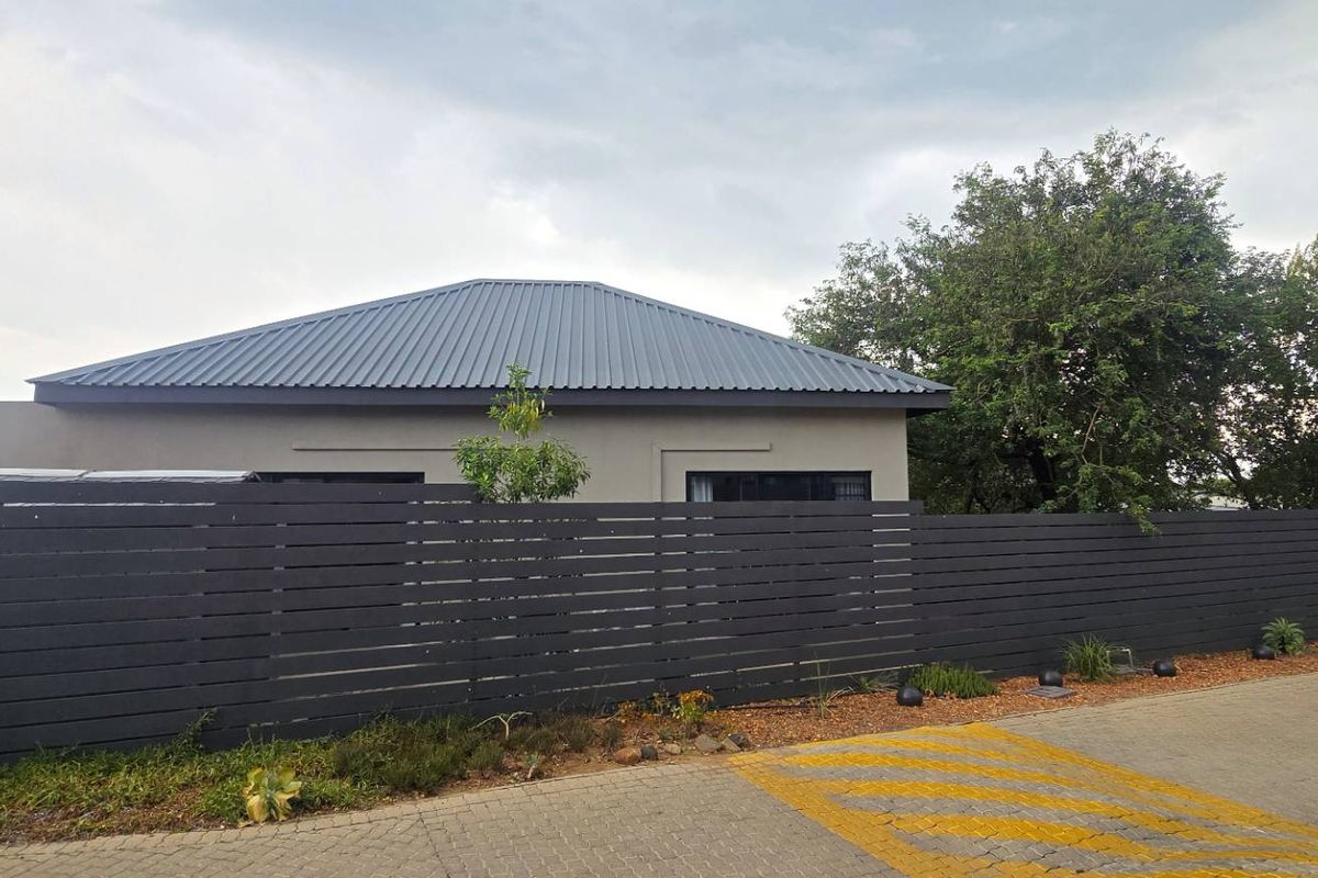 Exclusive Double Stand – One of a Kind in Zandspruit Valley - Photo 5