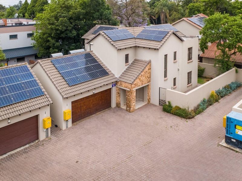 4 Bedroom For Sale , - Photo 3