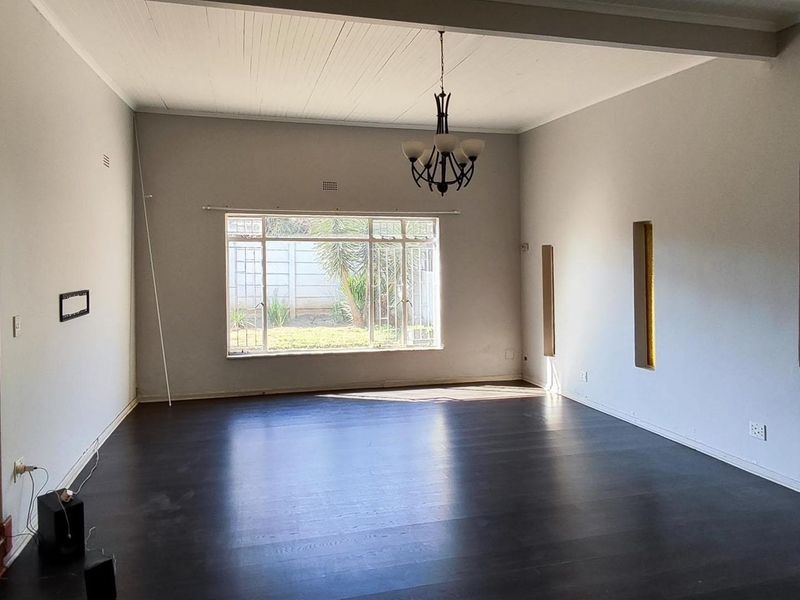 House For Sale in Alberton - Photo 9